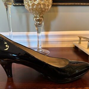 🖤 Black Patent Leather Heels 🖤